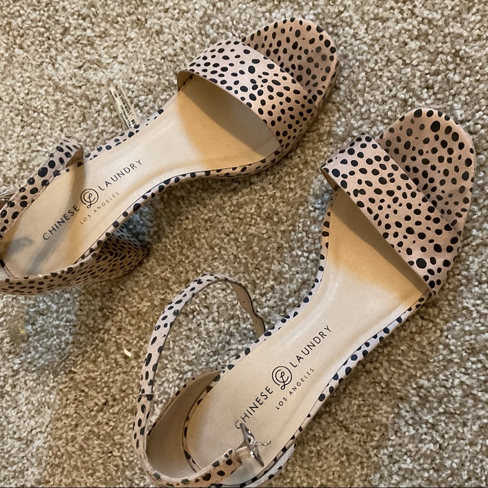 CHINESE LAUNDRY ANKLE STRAP SANDAL